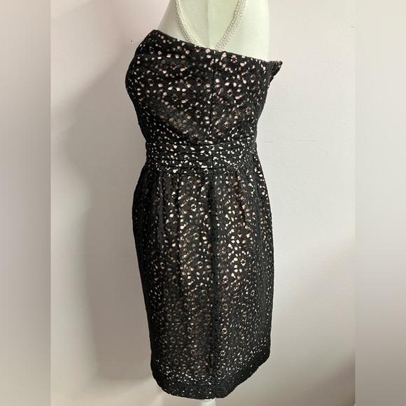 Forever 21 Women’s Strapless Mini Dress, Size M, Black/Pink, Lace Overlay. - Picture 3 of 7